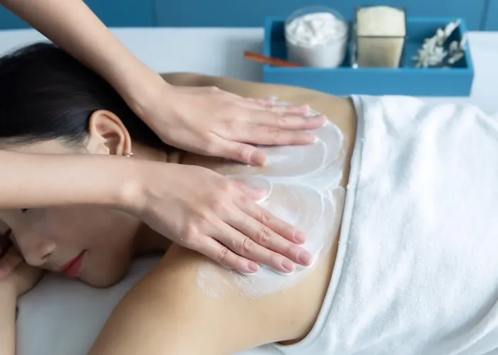 아파트호텔 128 And Massage
