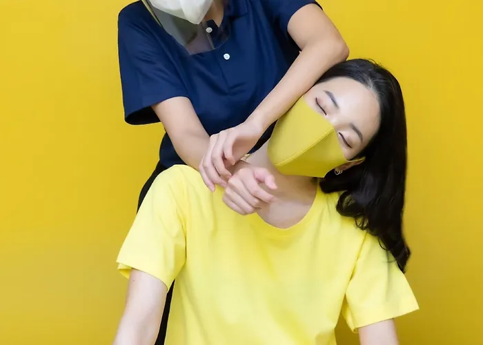 아파트호텔 128 And Massage